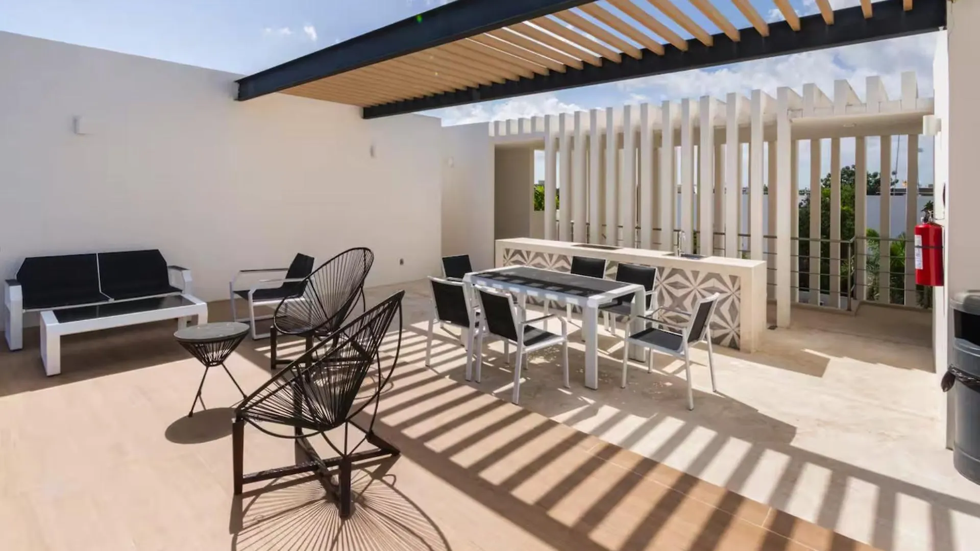 Spacious Tulum Condo For 10 Great Amenities Μεξικό